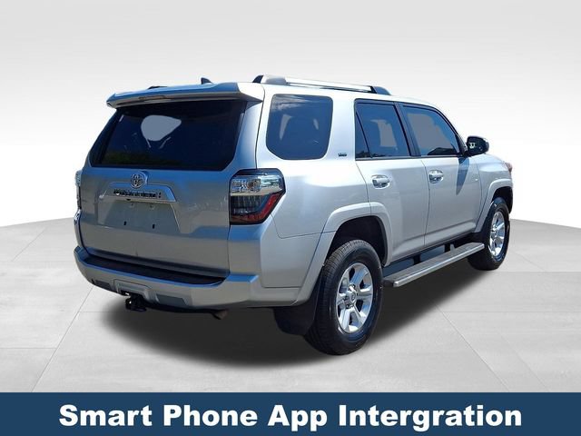 Used 2022 Toyota 4Runner SR5 AWD/4WD image 7
