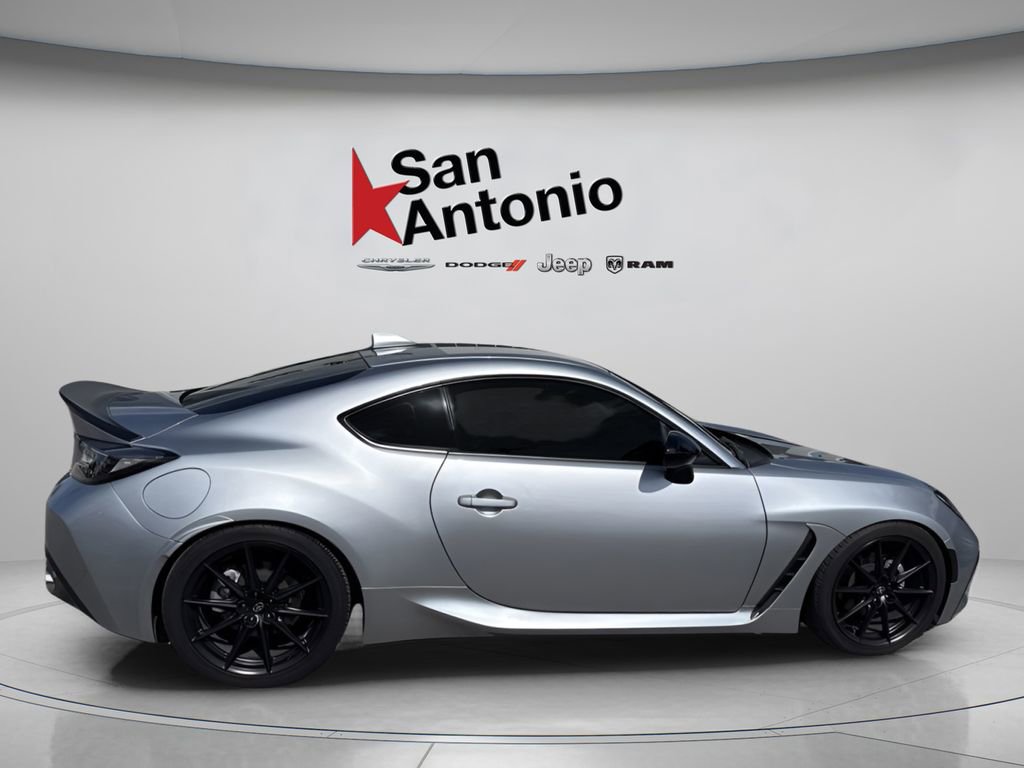 Used 2022 Toyota GR86 Premium RWD image 11