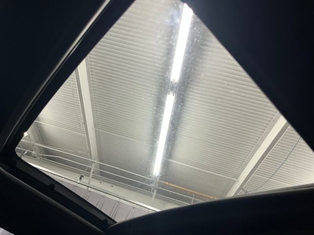 Used 2023 Chevrolet Camaro LT w/ Technology Package image 22