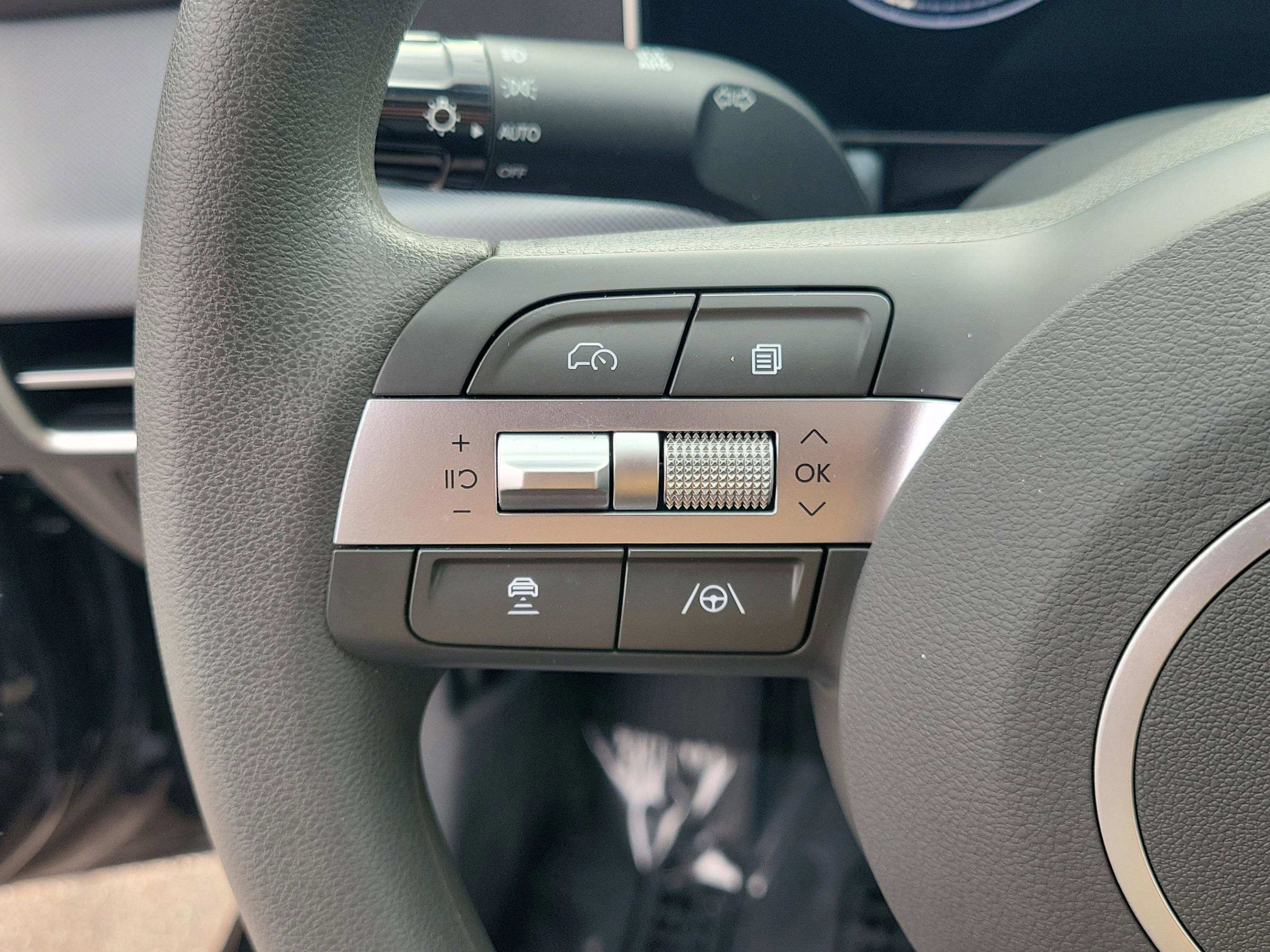 Used 2025 Hyundai Sonata SE image 22