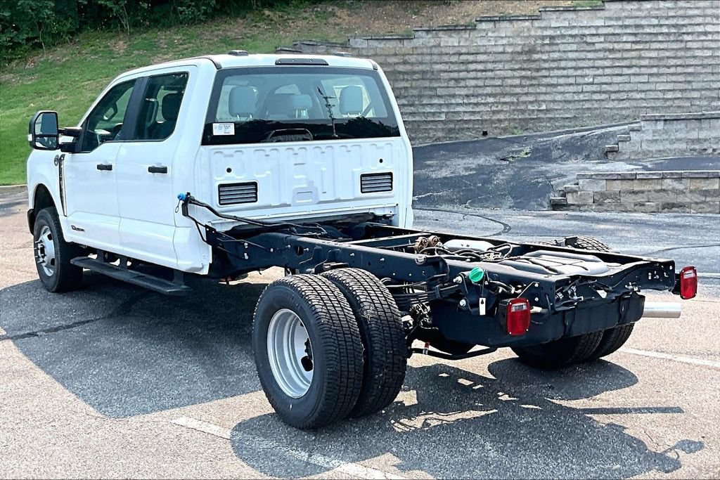 New 2026 Ford F350 XL AWD/4WD image 3