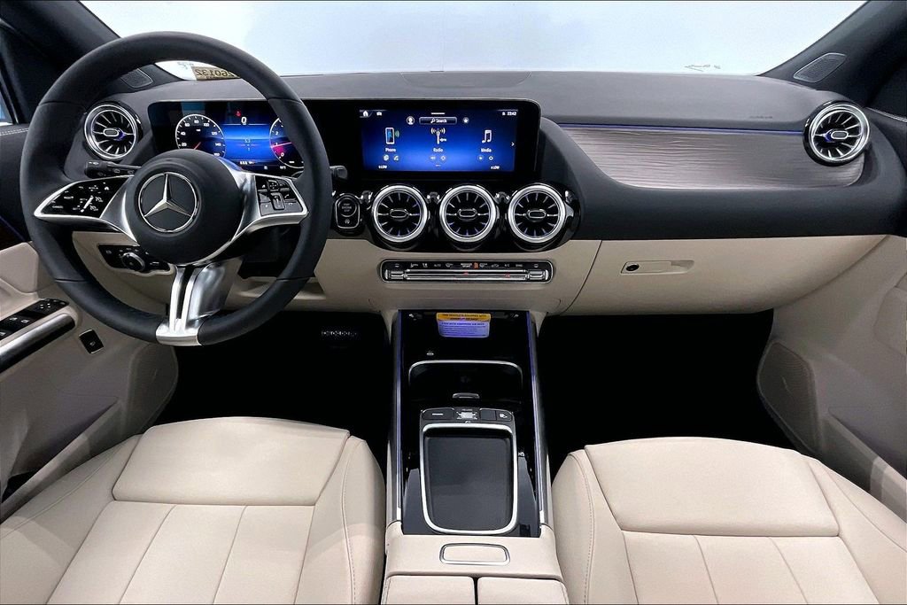New 2026 Mercedes-Benz GLA 250 4MATIC image 5