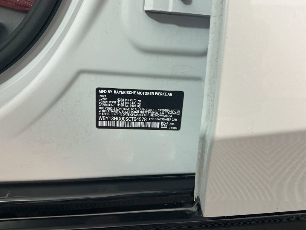 Certified 2025 BMW i5 xDrive40 w/ M Sport Package AWD/4WD image 34