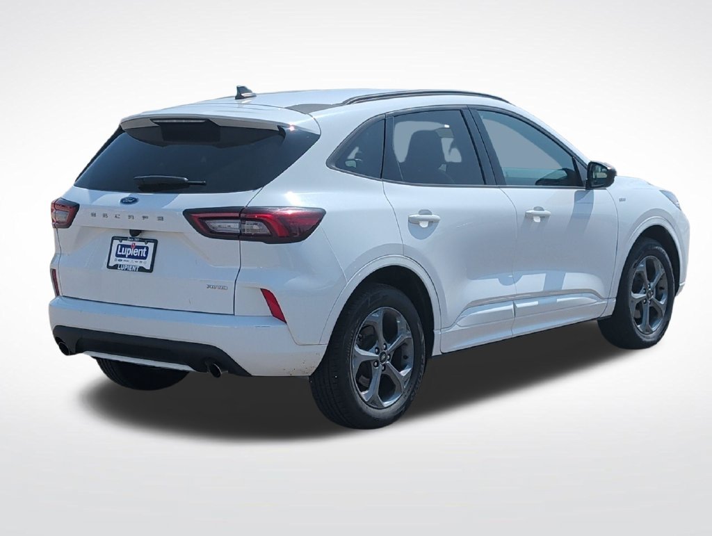 Certified 2023 Ford Escape ST-Line AWD/4WD image 3