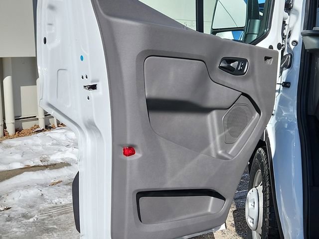 Used 2024 Ford Transit 150 Low Roof AWD image 9