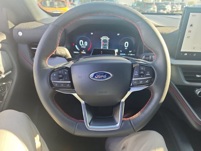 Used 2025 Ford Explorer ST-Line AWD/4WD image 14