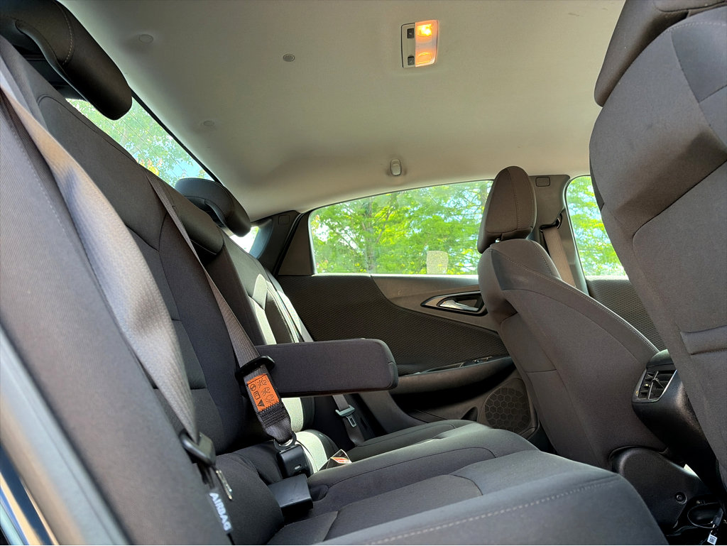 Used 2025 Chevrolet Malibu LT FWD image 18