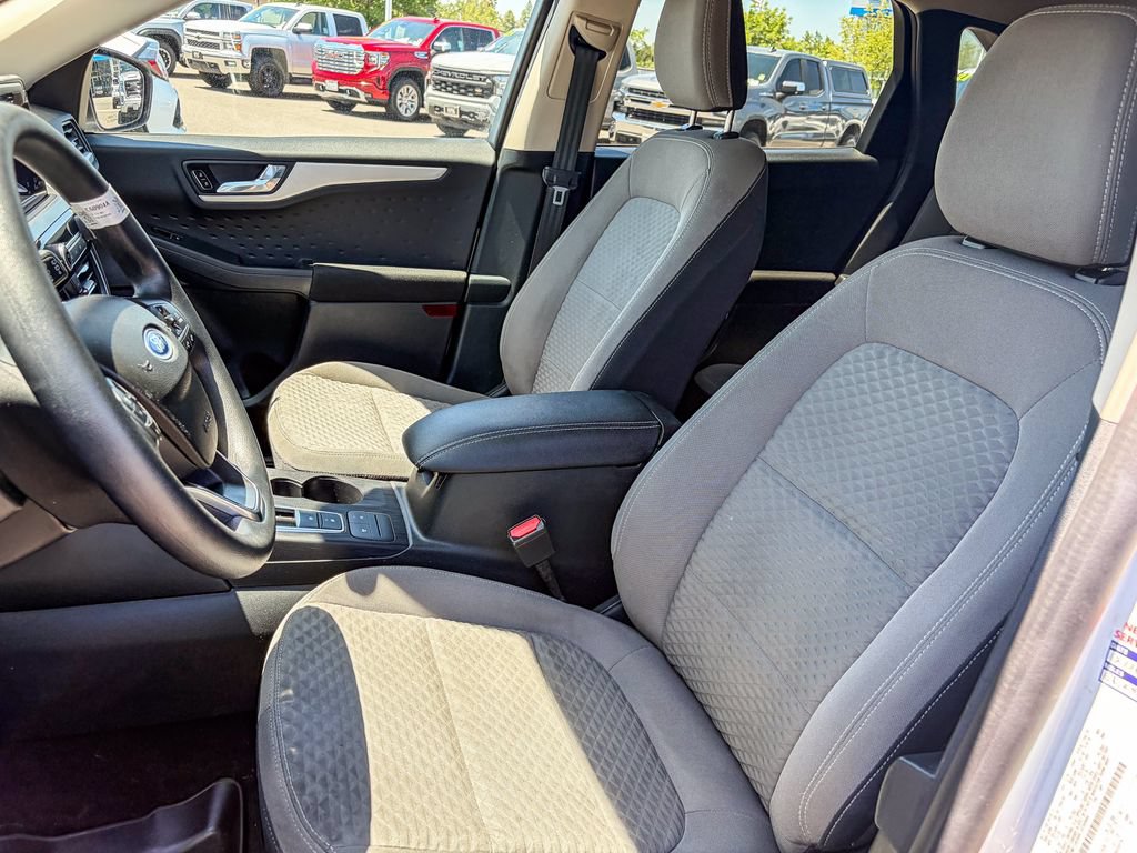 Used 2020 Ford Escape SE FWD image 10