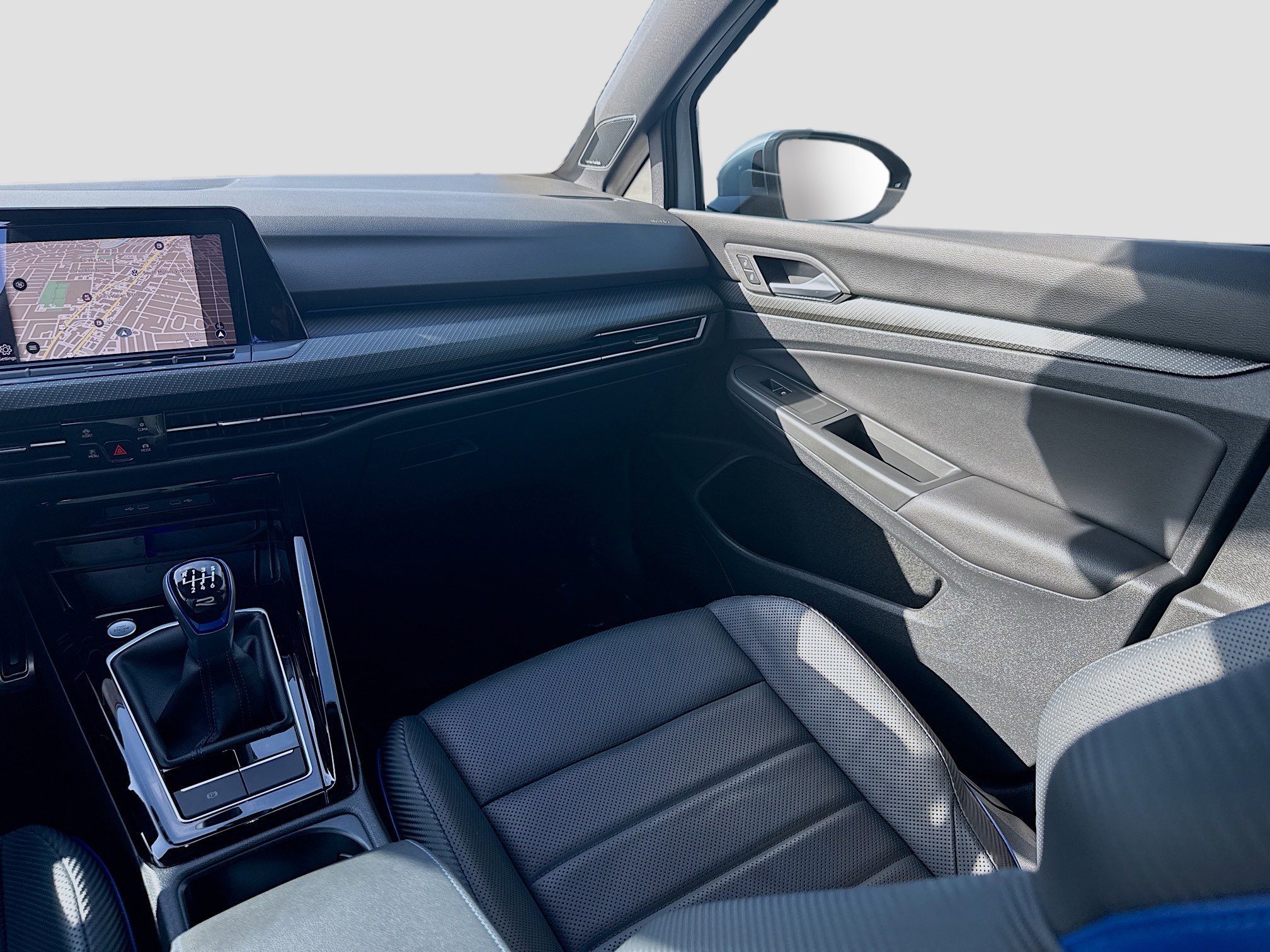 Certified 2023 Volkswagen Golf R image 22