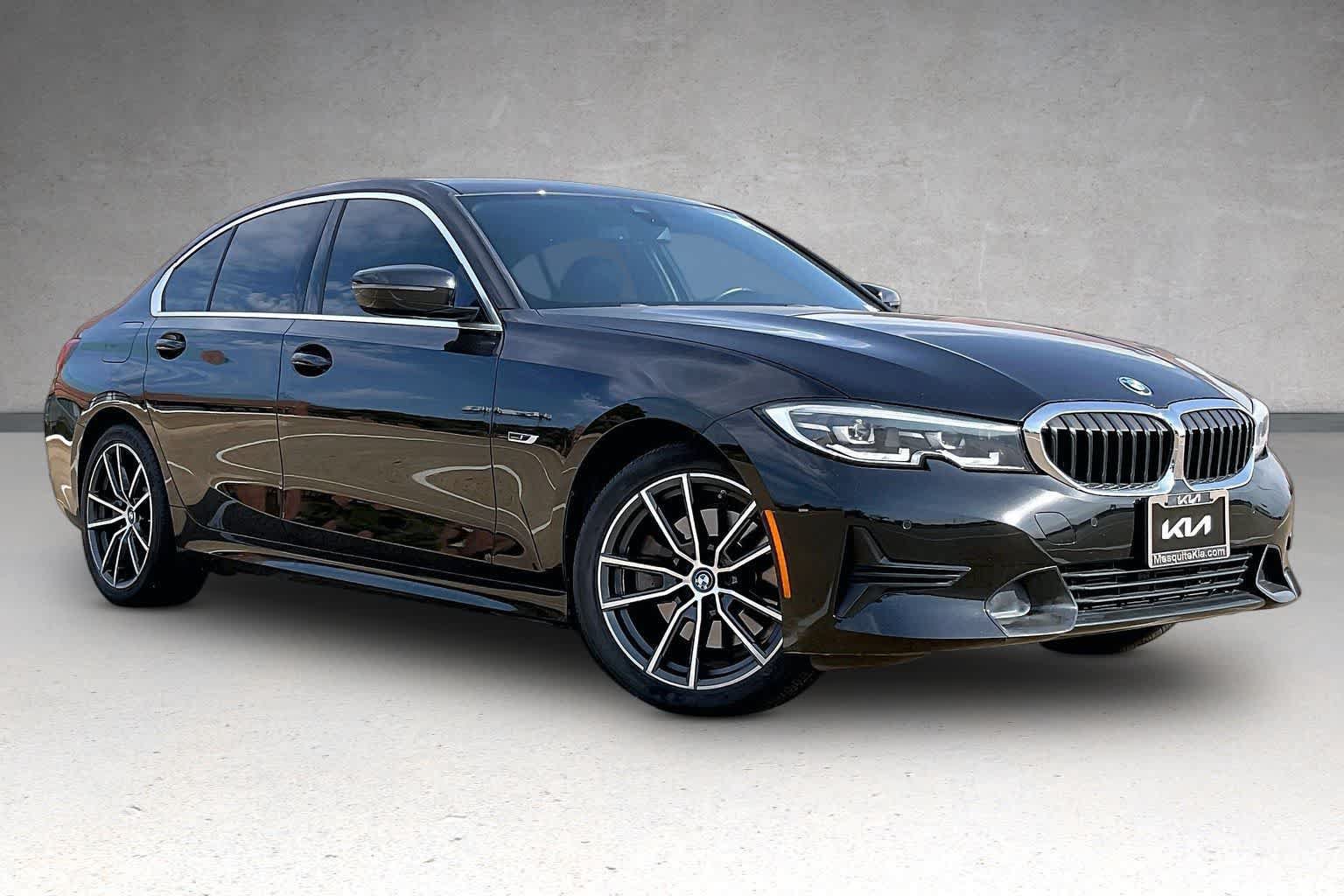 Used 2022 BMW 330e xDrive AWD/4WD image 21