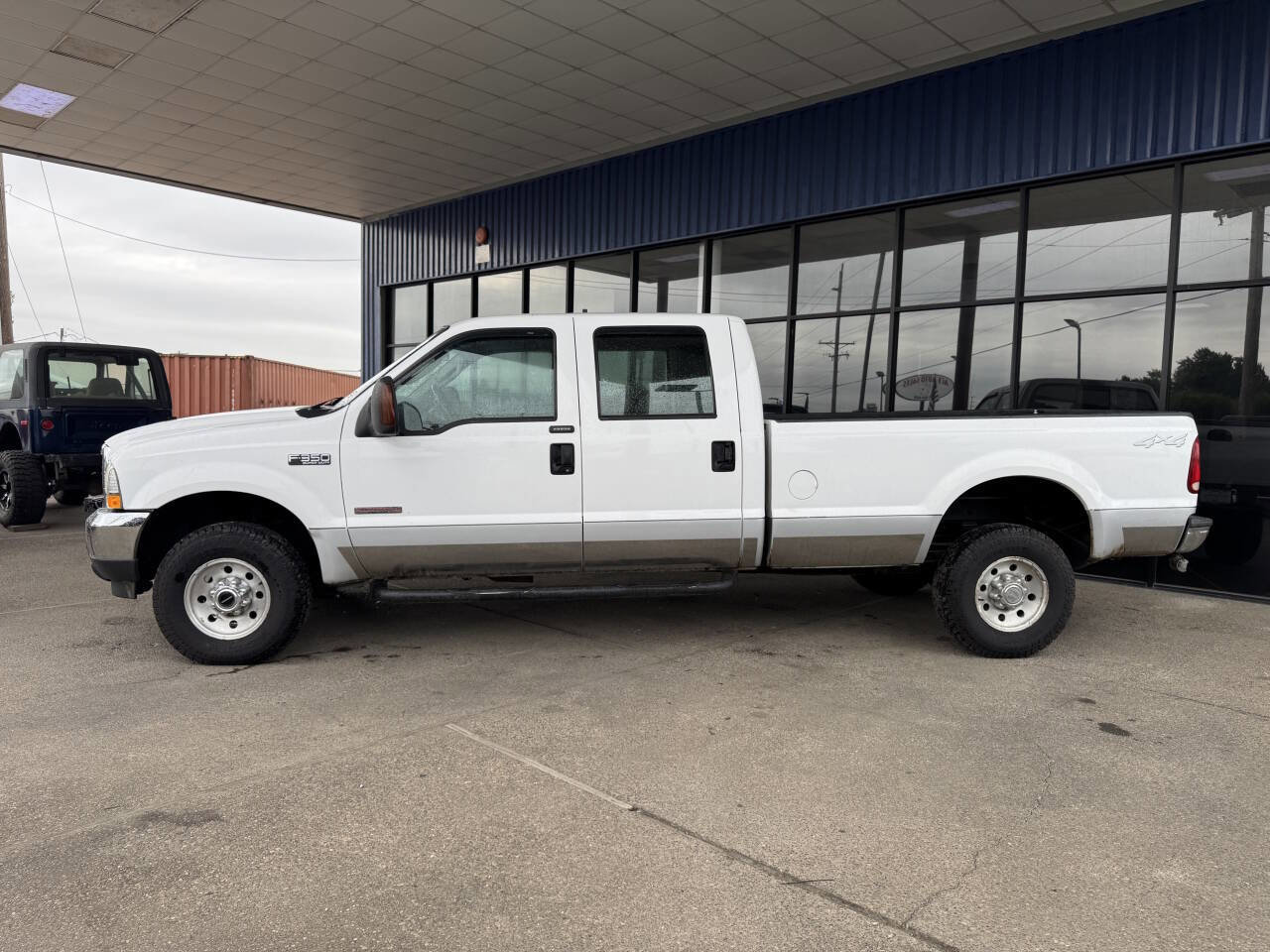Used 2004 Ford F350 XLT image 9