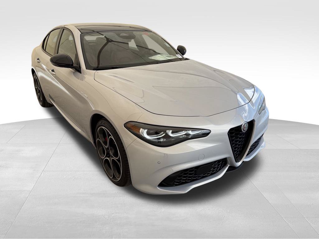 New 2026 Alfa Romeo Giulia AWD image 7