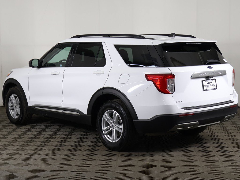 Used 2021 Ford Explorer XLT w/ Equipment Group 202A AWD/4WD image 10