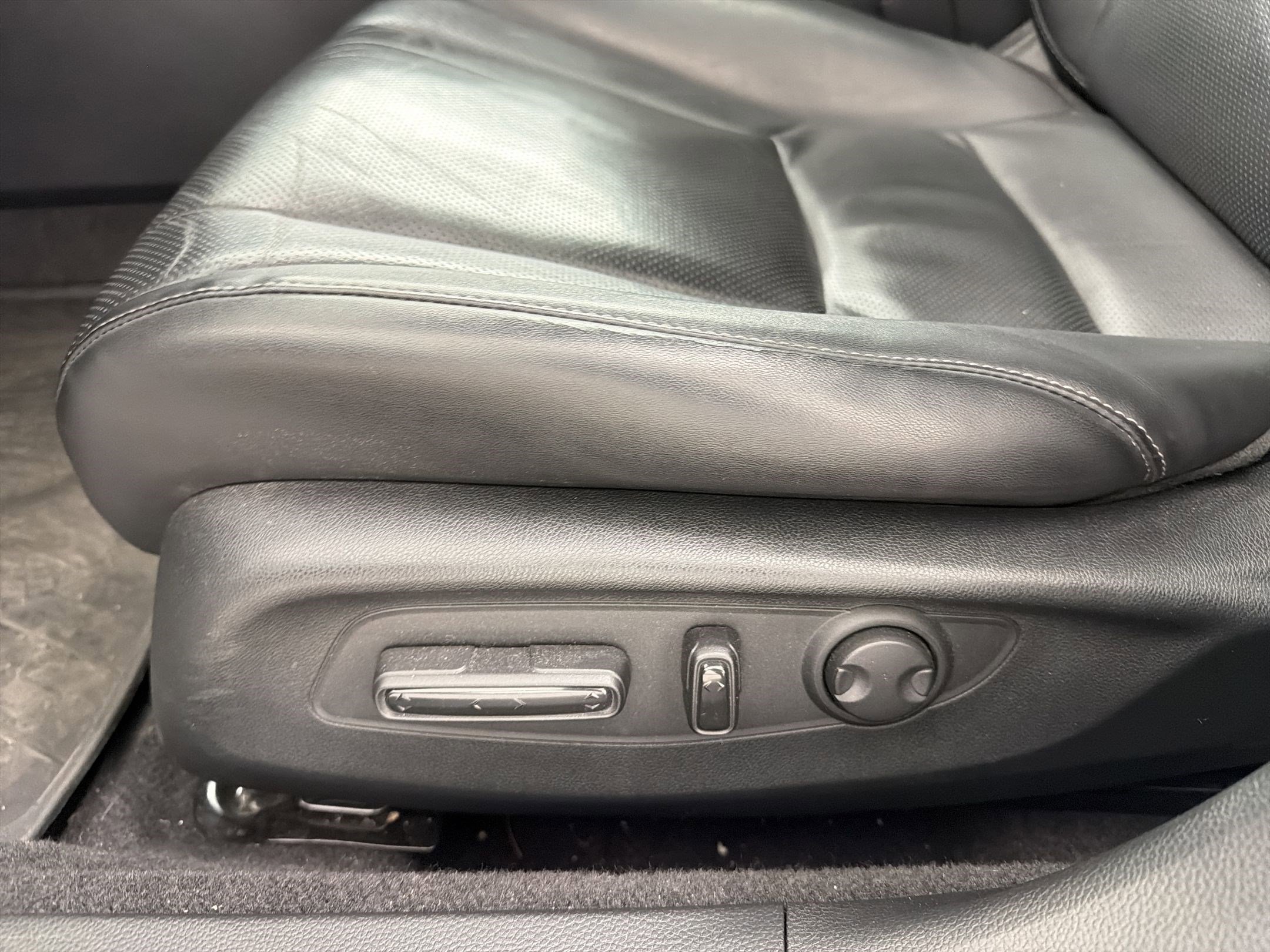 Used 2024 Honda Accord Touring image 13