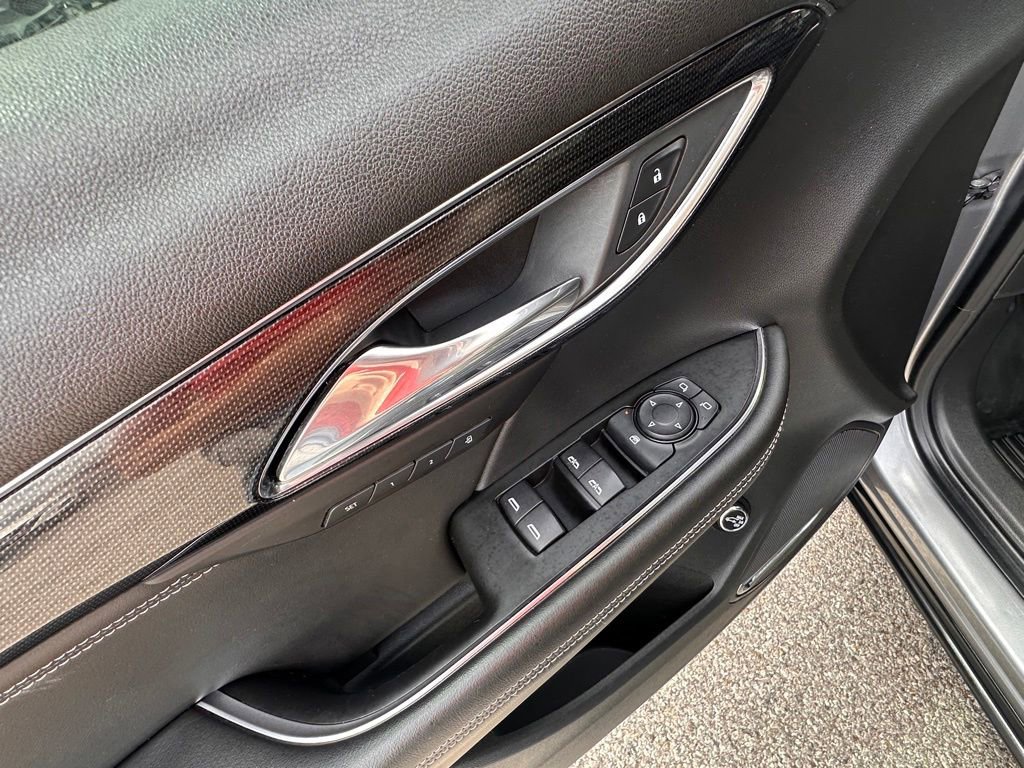 Used 2022 Buick Envision Essence w/ Technology Package I FWD image 15