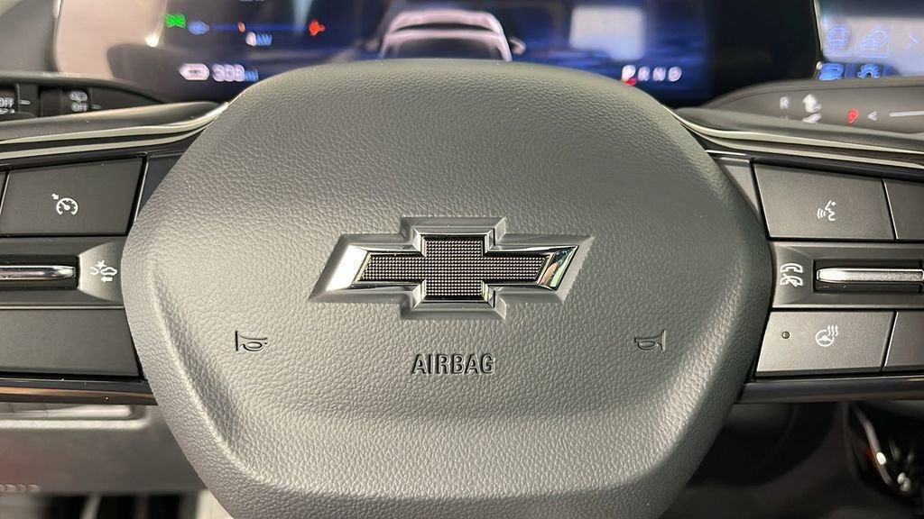 Used 2025 Chevrolet Equinox EV RS image 30