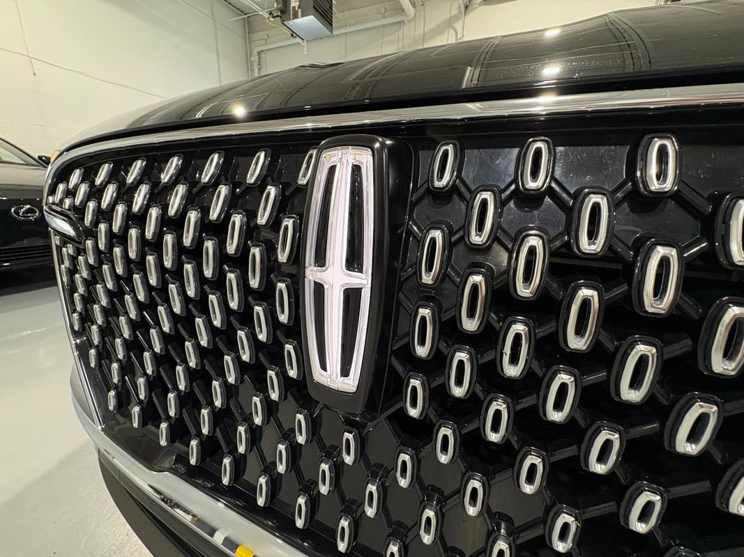 Used 2025 Lincoln Aviator Reserve w/ Illumination Package AWD/4WD image 53