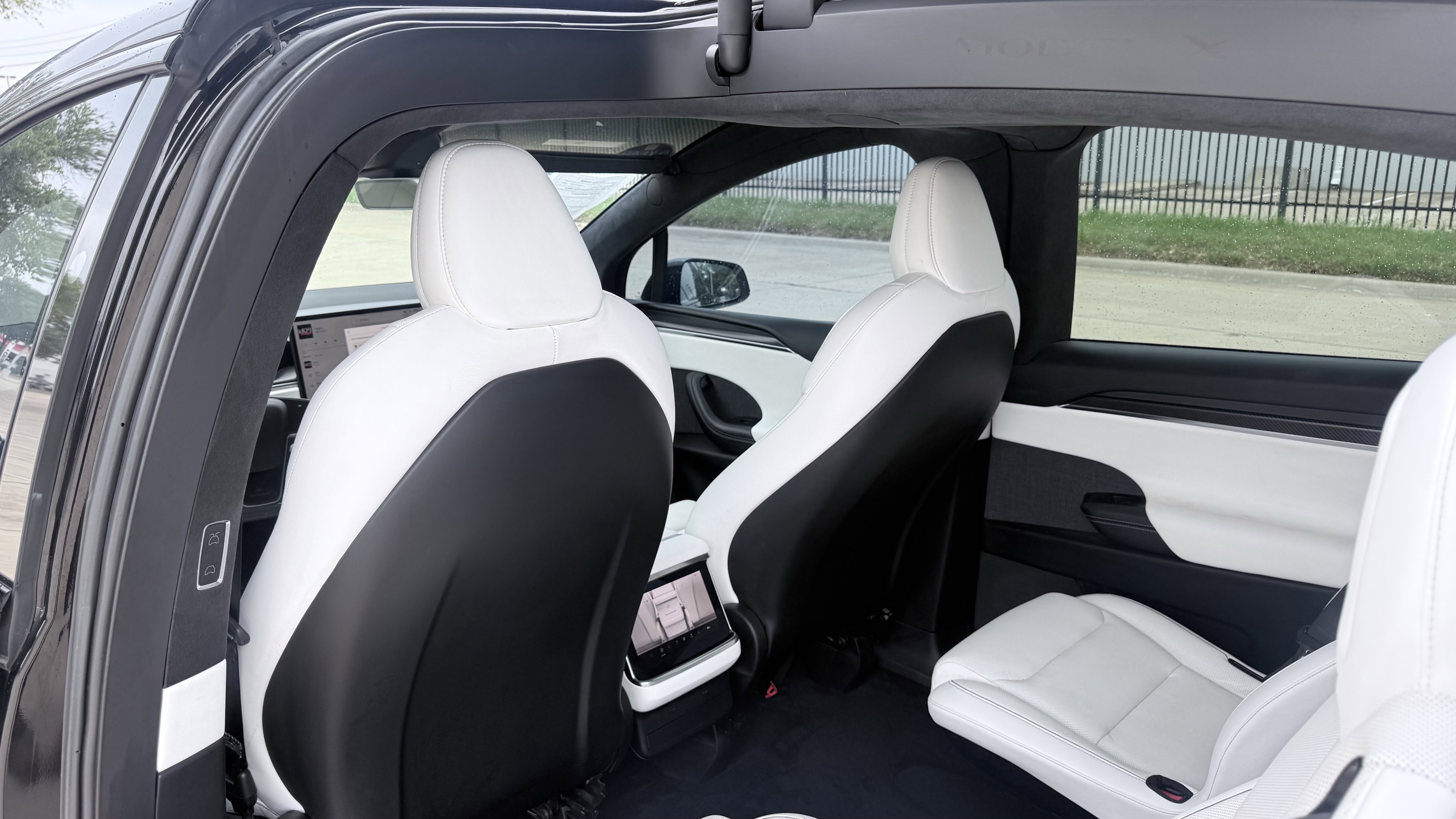 Used 2022 Tesla Model X Plaid AWD/4WD image 32