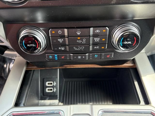 Used 2019 Ford F150 Lariat w/ Equipment Group 502A Luxury AWD/4WD image 19