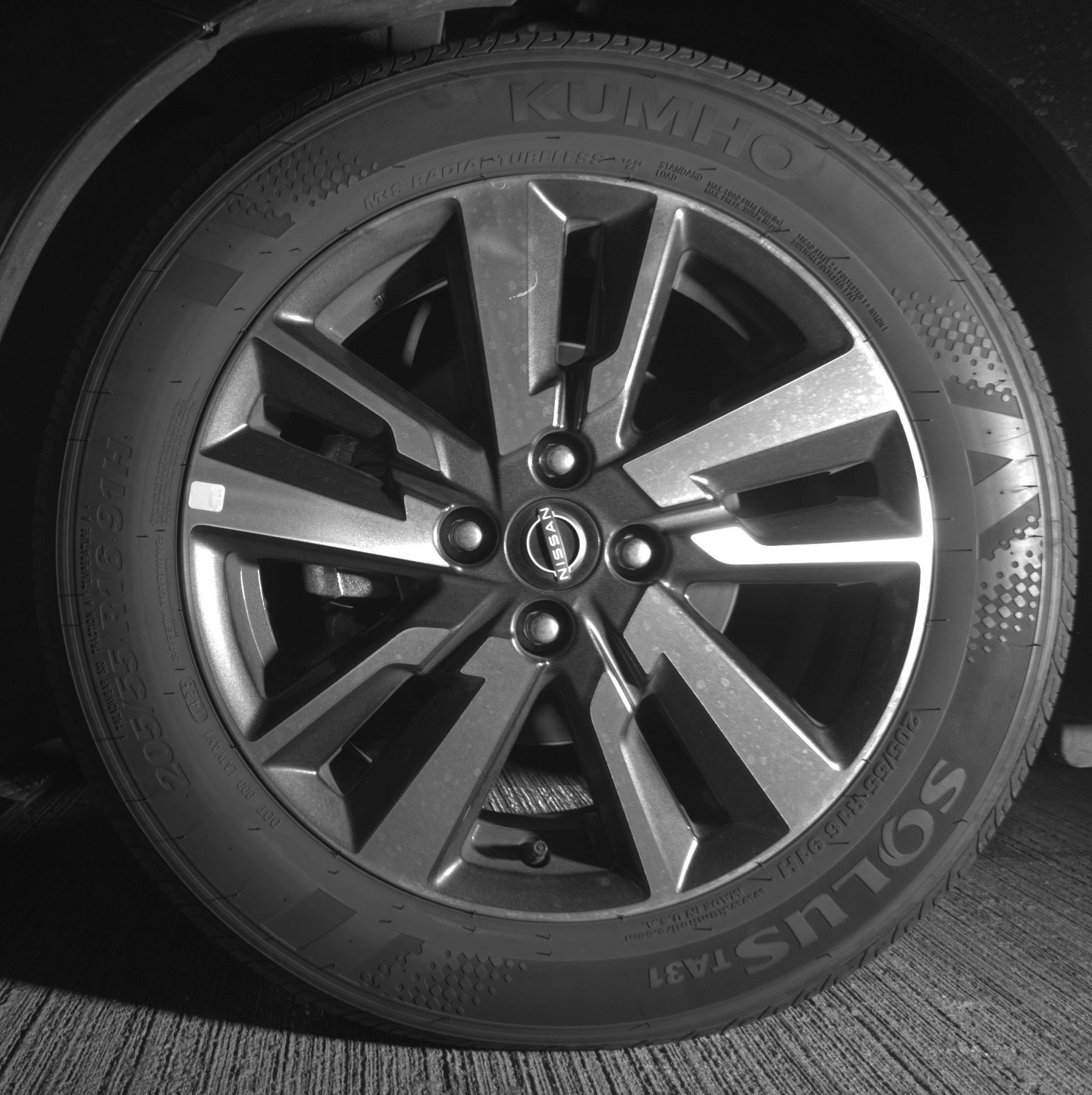 Used 2025 Nissan Versa SV image 12