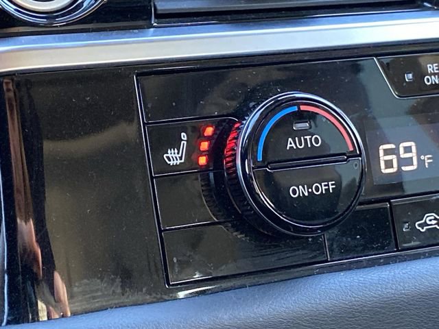 Used 2022 Nissan Pathfinder SL w/ SL Premium Package image 8