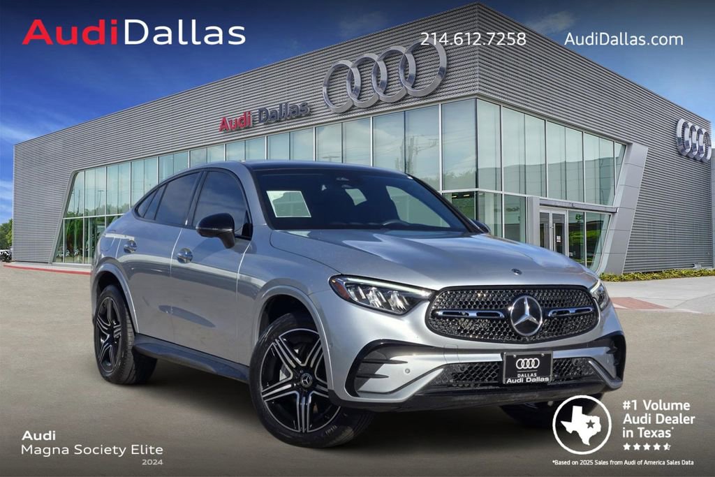Used 2024 Mercedes-Benz GLC 300 4MATIC image 1