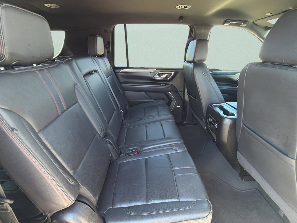 Used 2024 Chevrolet Suburban RST image 13