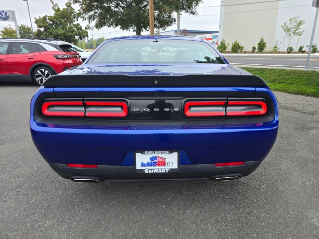 Used 2019 Dodge Challenger SXT w/ Driver Convenience Group image 5