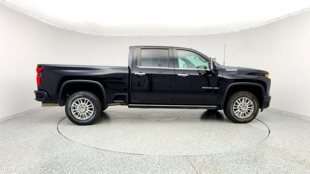 Used 2023 Chevrolet Silverado 2500 High Country image 4
