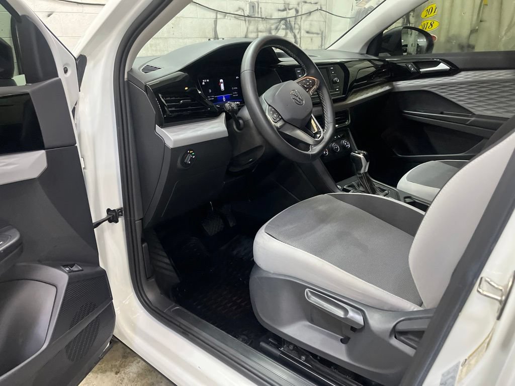 Used 2022 Volkswagen Taos S AWD/4WD image 10