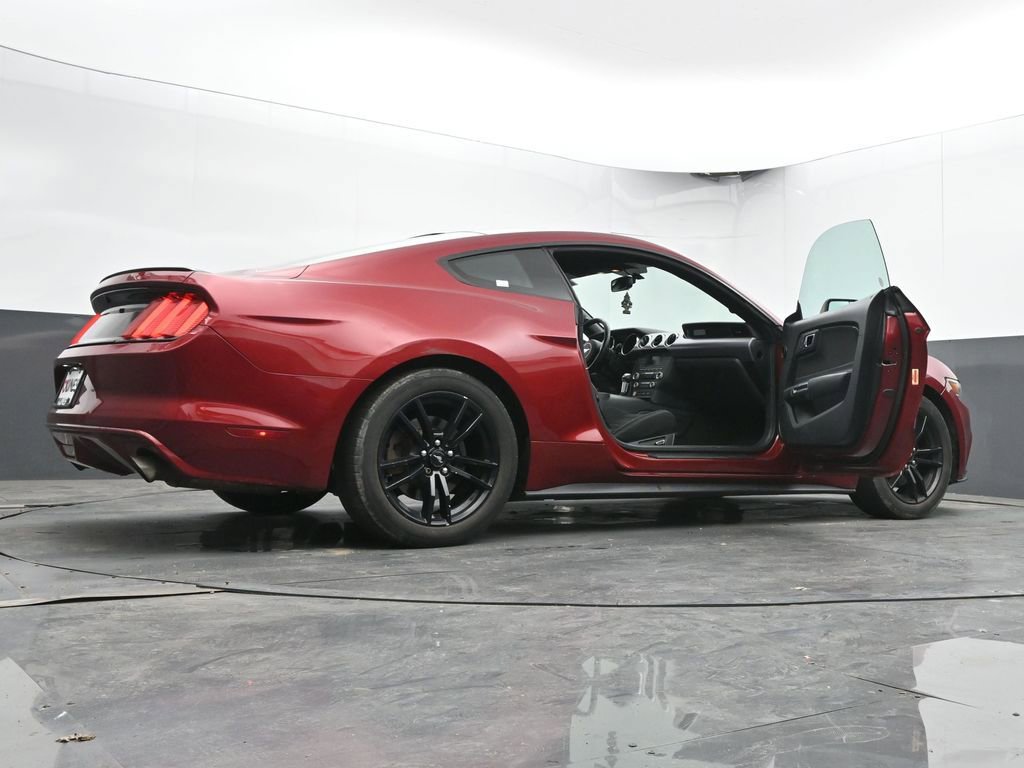 Used 2017 Ford Mustang Coupe RWD image 63
