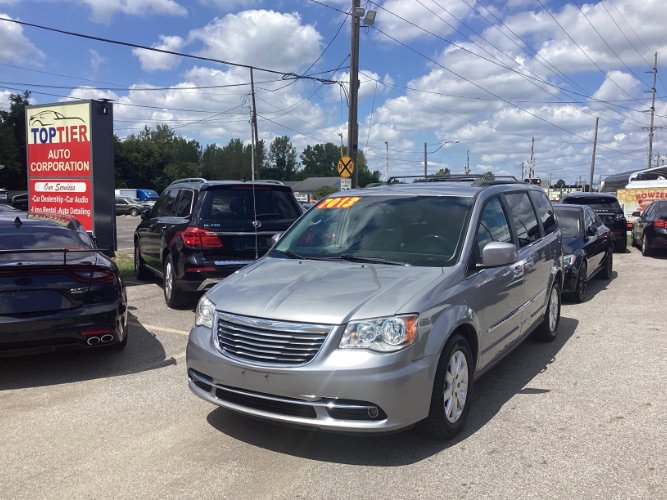 Used 2016 Chrysler Town & Country Touring