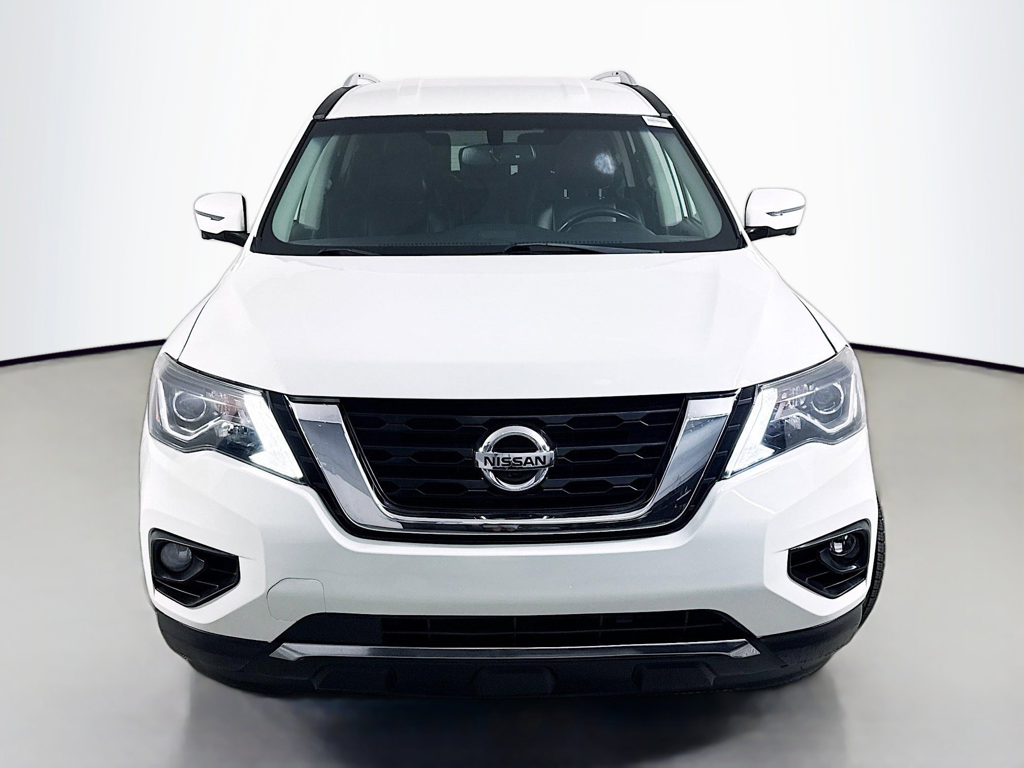 Used 2019 Nissan Pathfinder SL FWD image 2