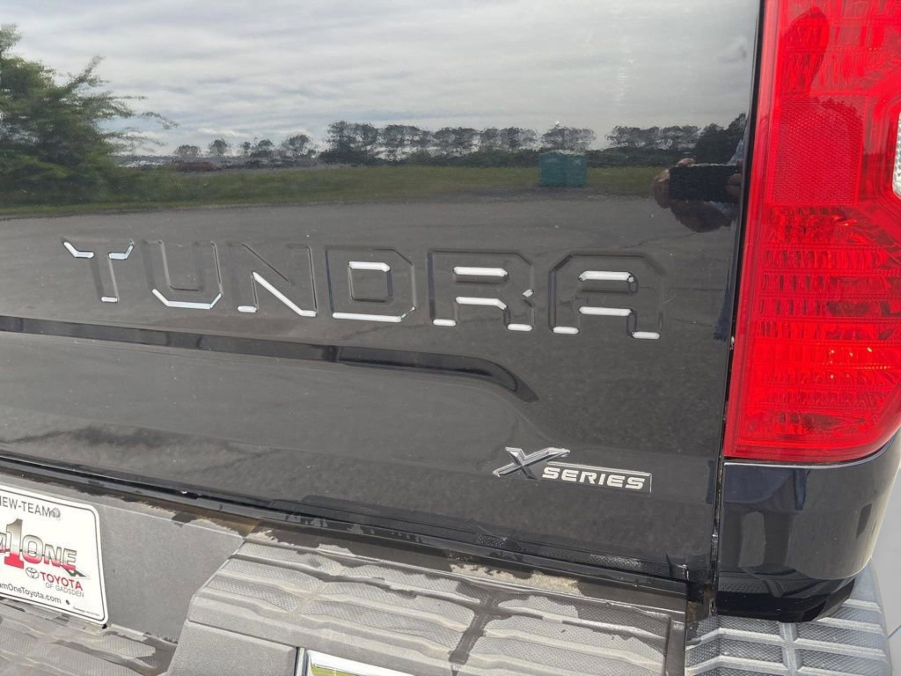 Used 2020 Toyota Tundra SR5 w/ SR5 Leather Package AWD/4WD image 43