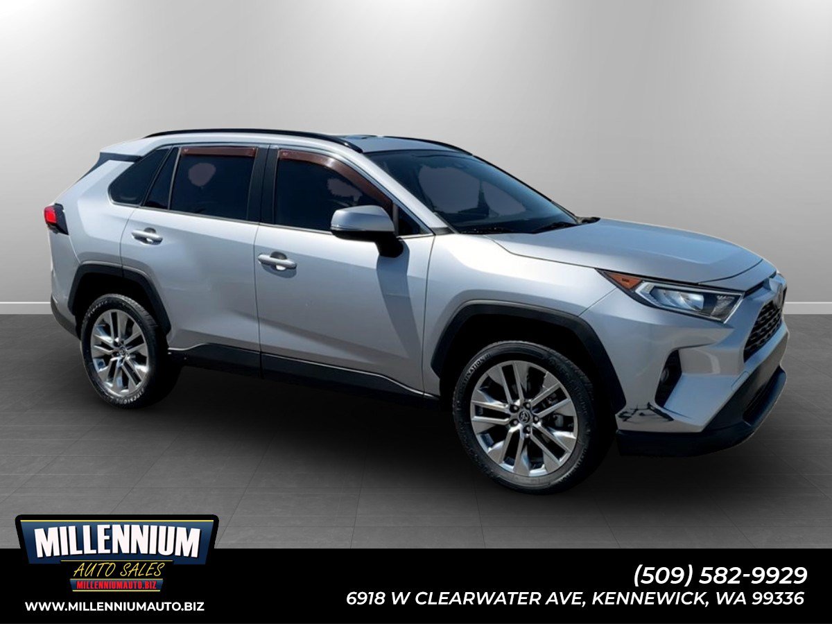 Used 2019 Toyota RAV4 XLE Premium FWD image 1