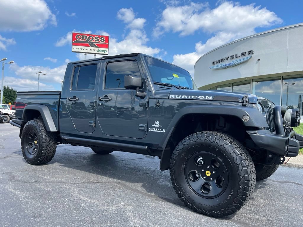 Used 2017 Jeep Wrangler Unlimited Rubicon w/ Cold Weather Group AWD/4WD image 49