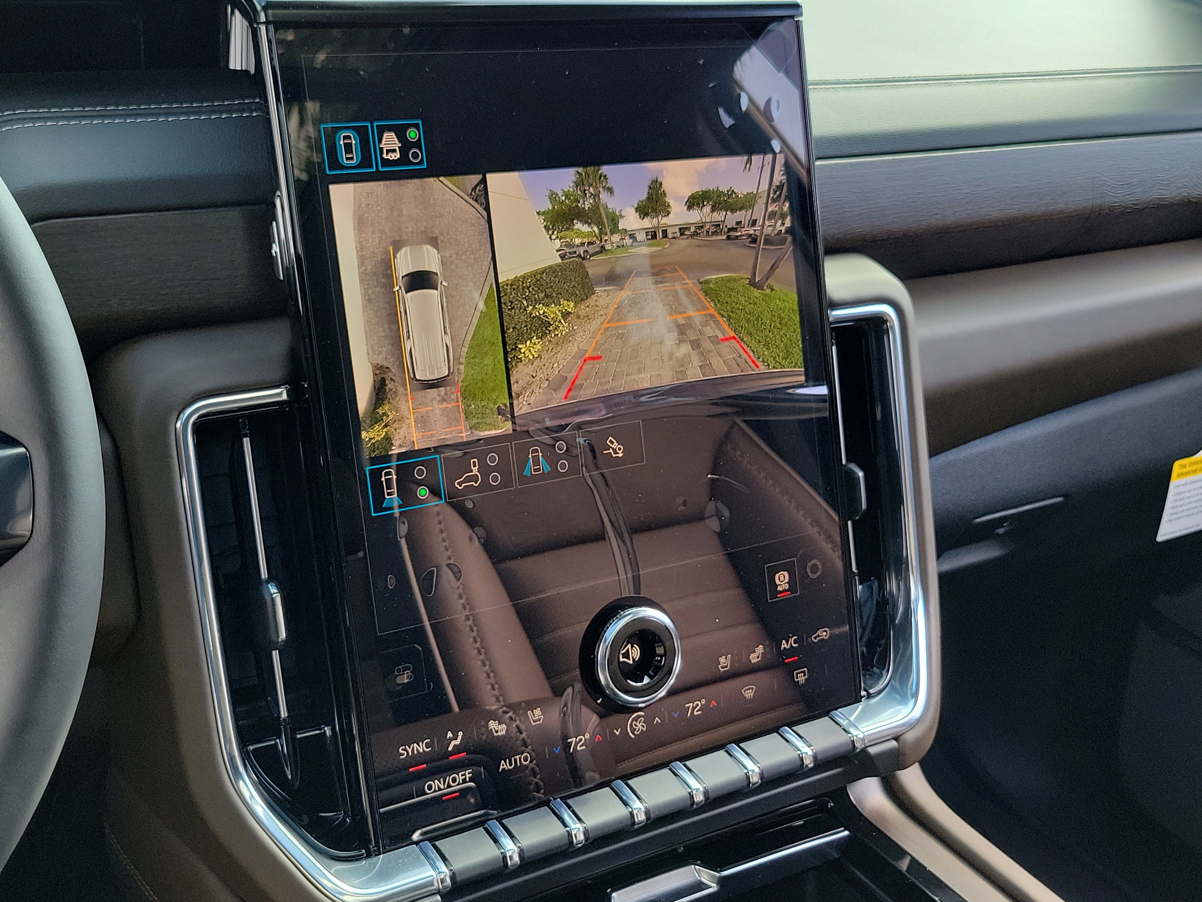 New 2026 GMC Yukon XL Denali Ultimate AWD/4WD image 31
