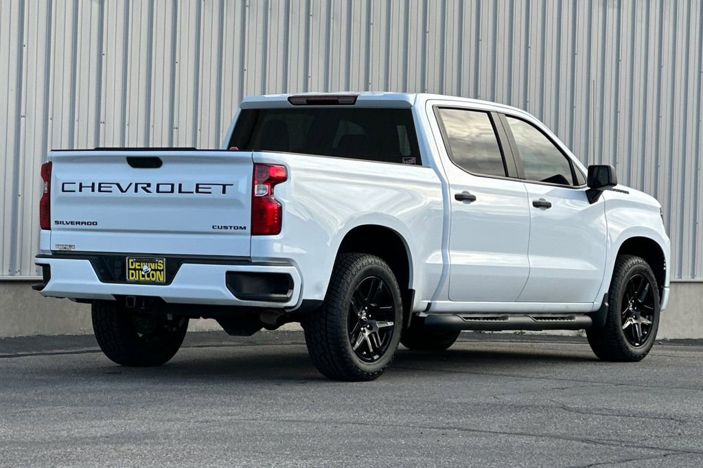 Used 2024 Chevrolet Silverado 1500 Custom w/ Turbomax Blackout Package image 4