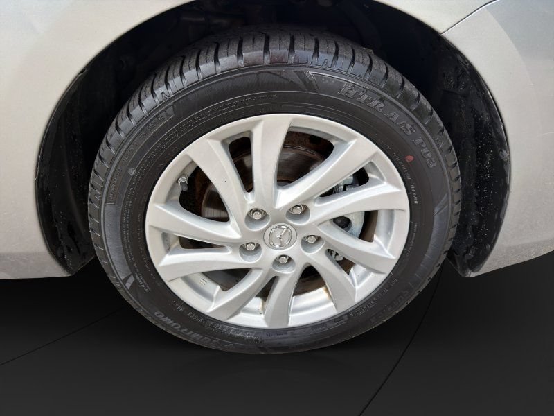 Used 2012 MAZDA MAZDA3 i Touring FWD image 24