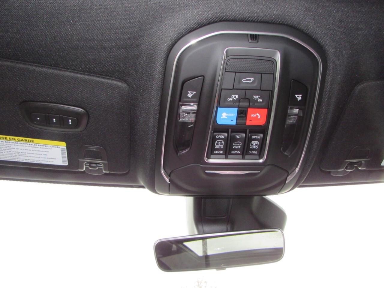 New 2025 Jeep Grand Cherokee Limited image 18