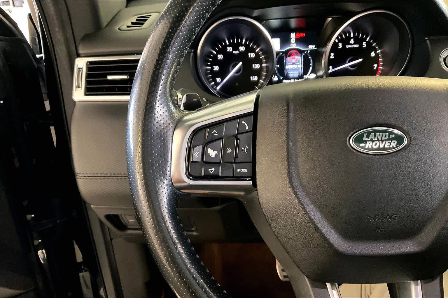 Used 2017 Land Rover Discovery Sport HSE Luxury AWD/4WD image 22