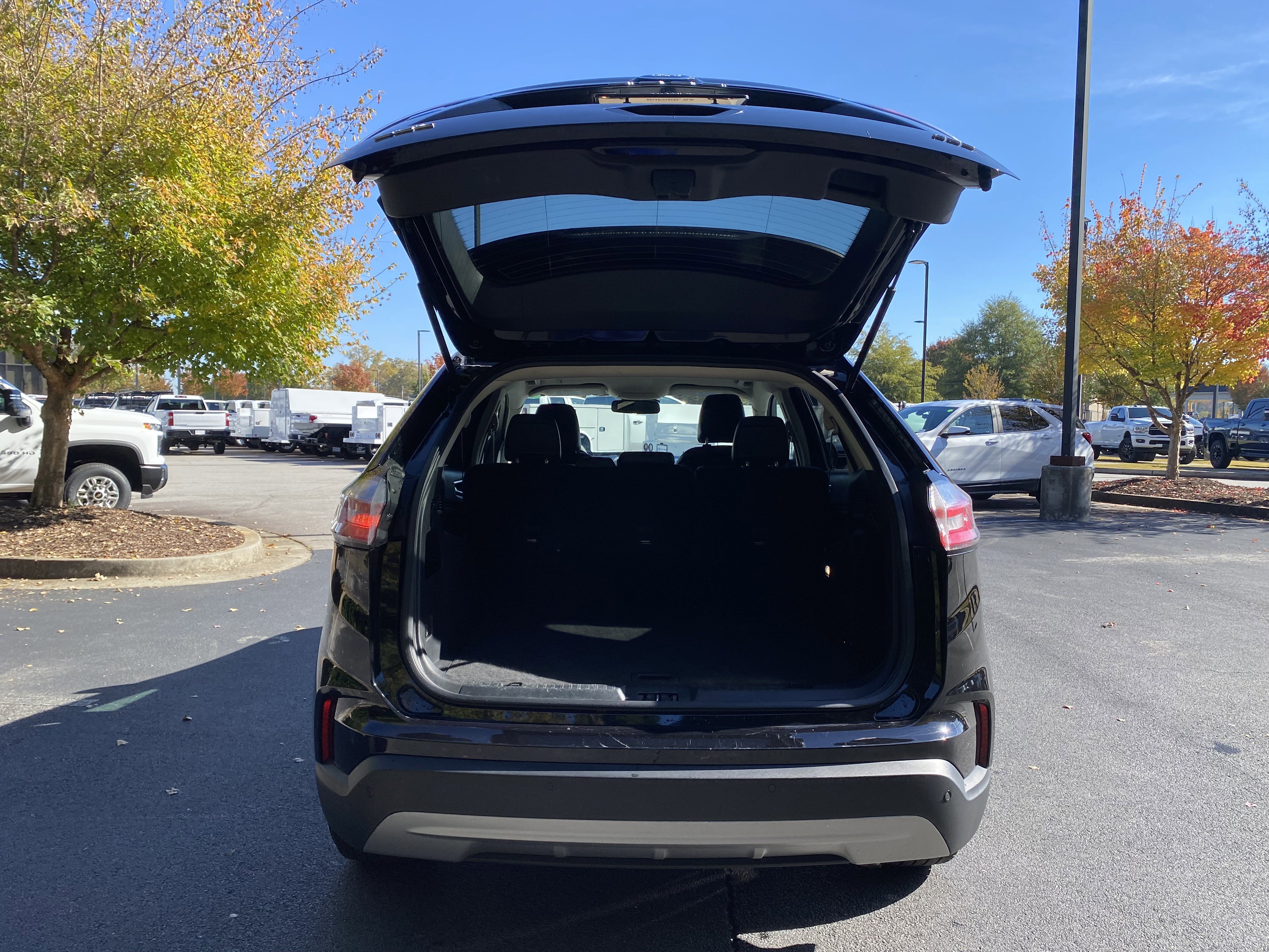 Used 2024 Ford Edge SEL image 11