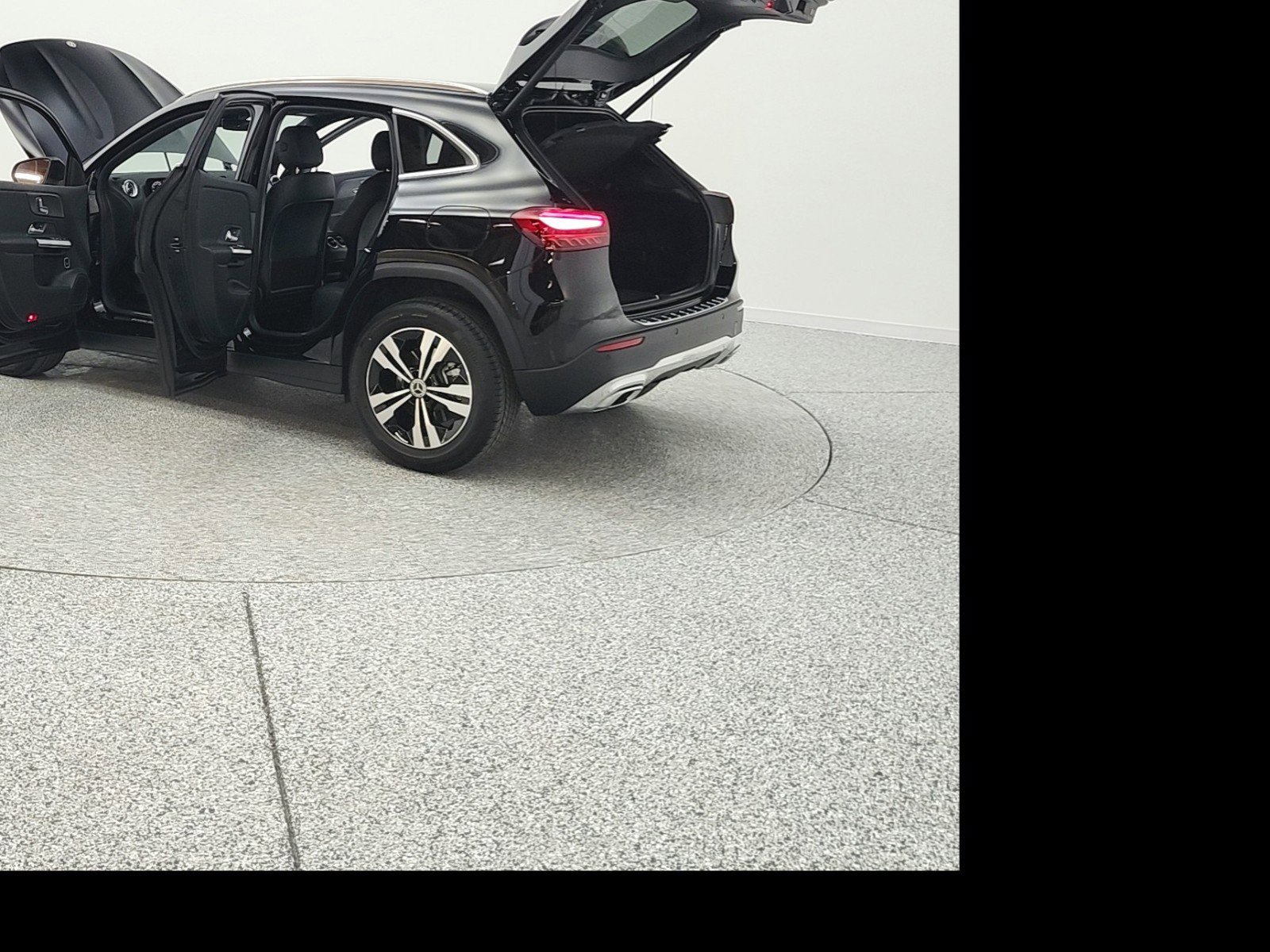 Certified 2025 Mercedes-Benz GLA 250 image 7