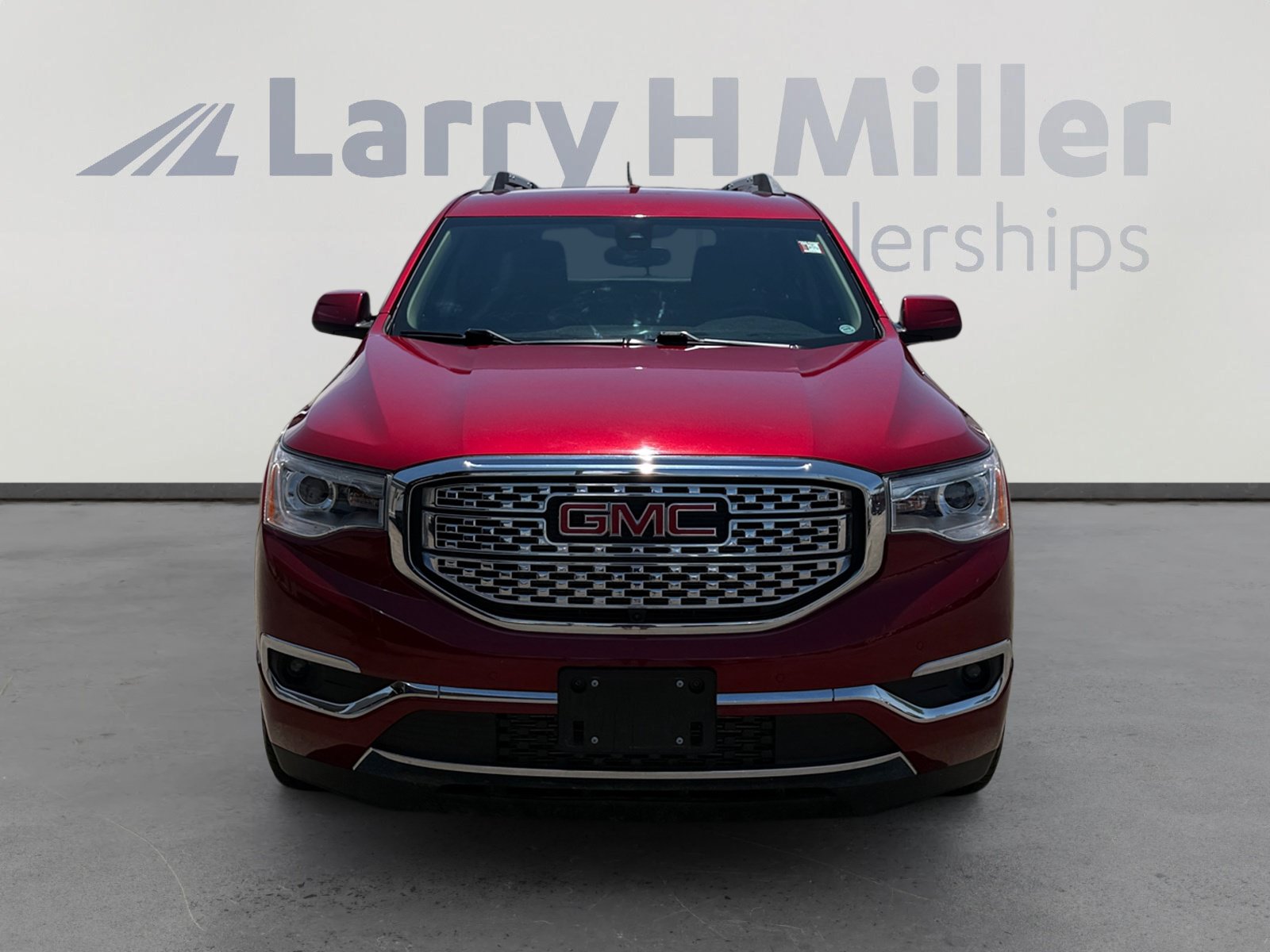 Used 2019 GMC Acadia Denali w/ Technology Package FWD image 8