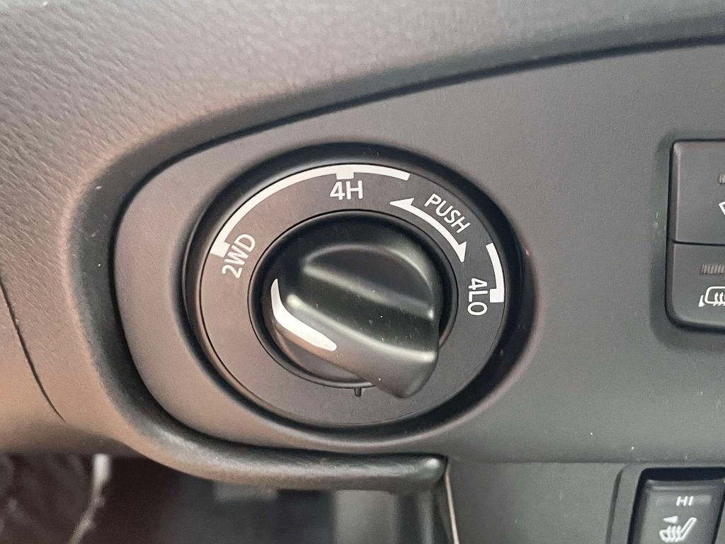 Used 2023 Nissan Frontier SV w/ SV Convenience Package AWD/4WD image 29