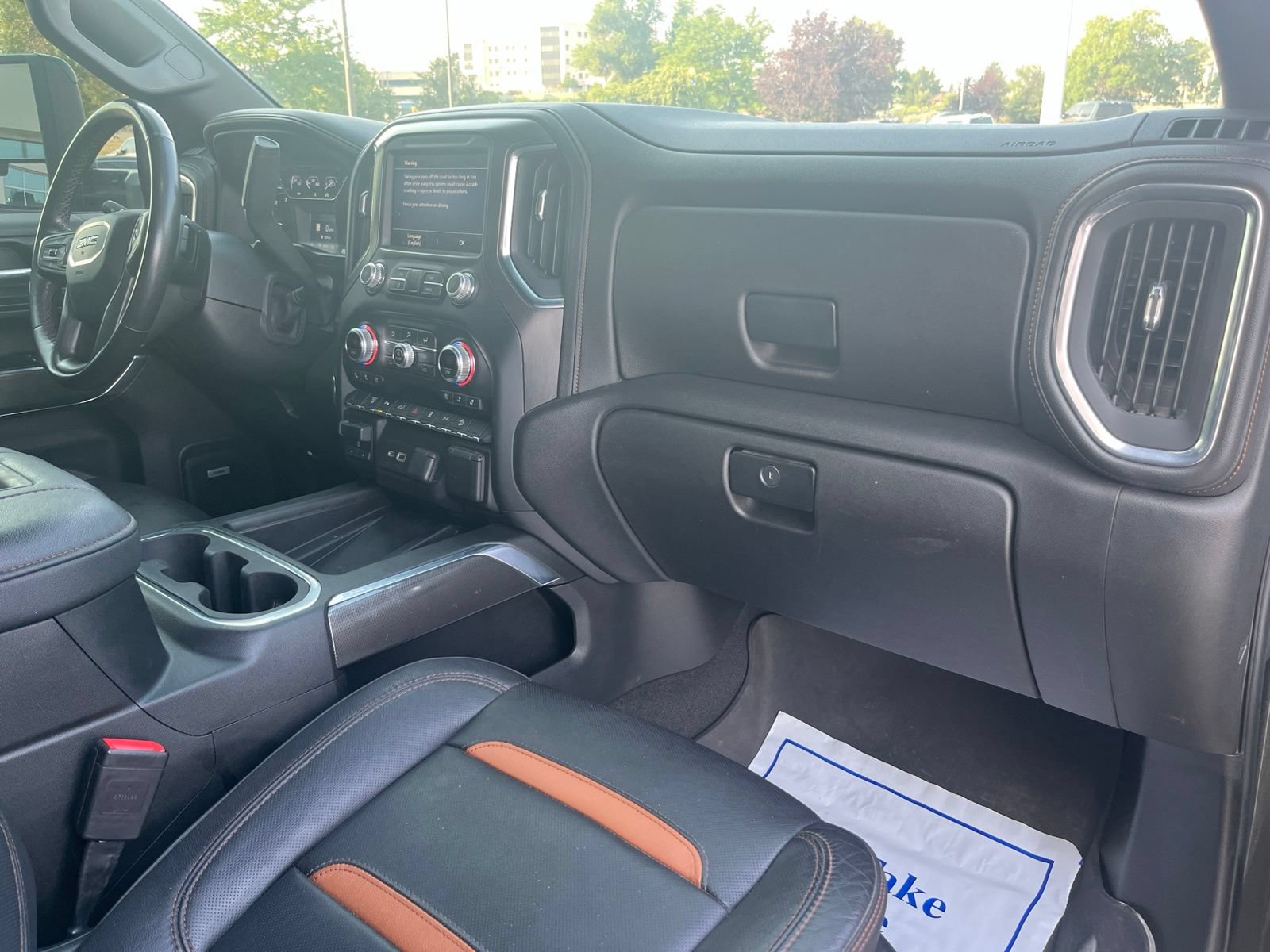 Used 2022 GMC Sierra 3500 AT4 w/ AT4 Preferred Package AWD/4WD image 27