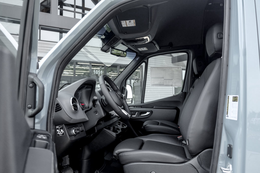 New 2026 Mercedes-Benz Sprinter 2500 image 12