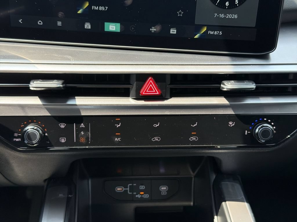 New 2026 Kia Sorento LX FWD image 21