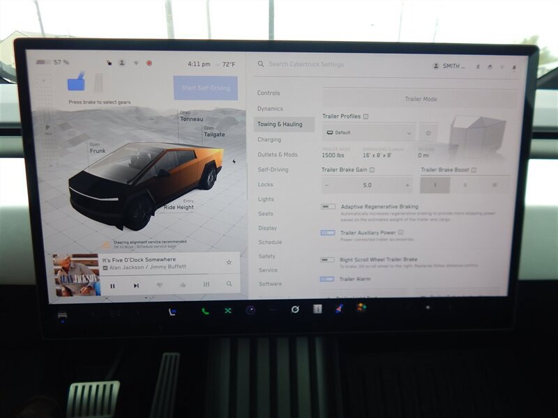 Used 2024 Tesla Cybertruck AWD Crew Cab image 32
