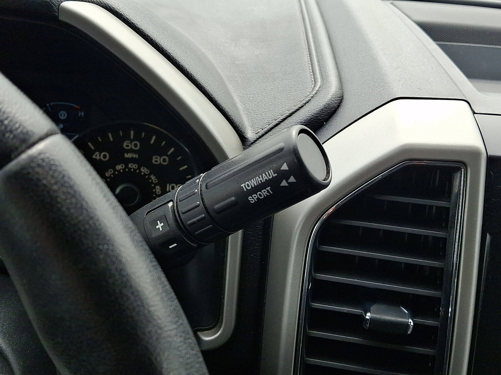 Used 2017 Ford F150 Lariat RWD image 20